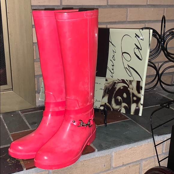 Coach Rain Boots Pink Lori Size 9 Silver Hardware - Picture 3 of 14